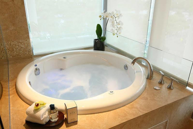 Jet Luxury At The Trump Waikiki Oahu Esterno foto